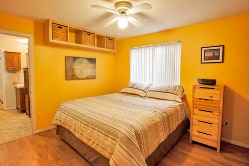 #725 - Beach And Bay Getaway Two-bedroom Apartment