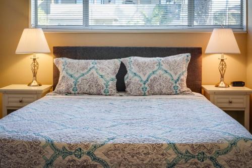 Apartamento Surfs Up Pb - 2 Condos, Walk To Beach!