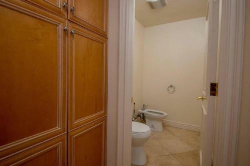 Immaculate Triplex Home Steps To Windansea Beach!