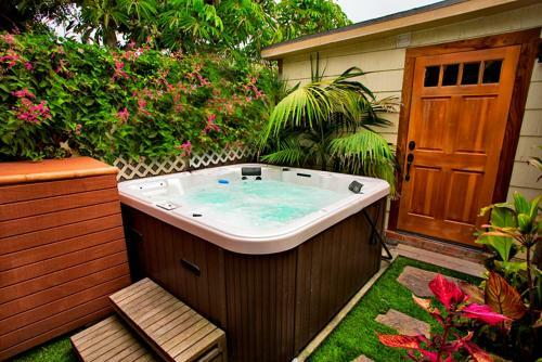 #370 - Tropical Paradise Two-bedroom Holiday Home