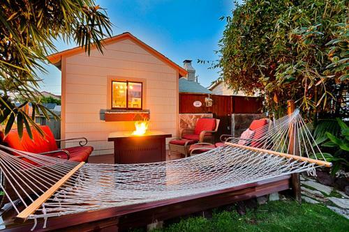 #370 - Tropical Paradise Two-bedroom Holiday Home