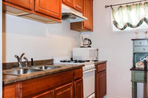 La Jolla Cottage
