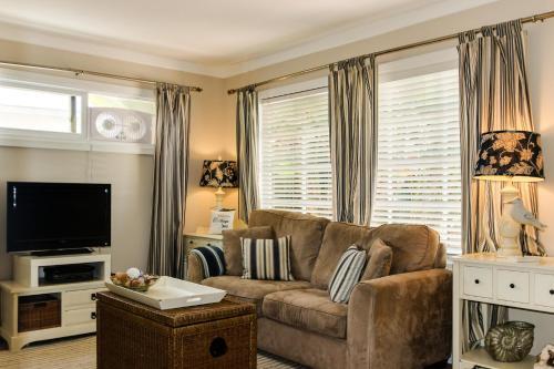 La Jolla Cottage