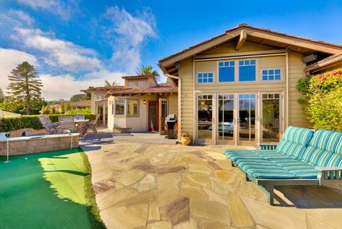 #5411 - Hillside Hideaway Three-bedroom Holiday Home