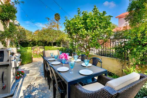 #6712 - Beach House Four-bedroom Holiday Home