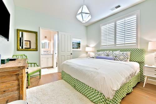 #6712 - Beach House Four-bedroom Holiday Home