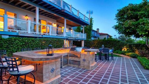 Yacht Sailors Paradise In Point Loma