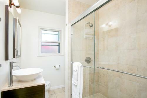 Apartamento Wraparound Views In Mission Hills Townhouse