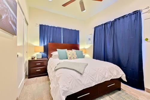 #714a - Mission Sands (upstairs) Three-bedroom Apartment