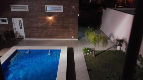Casa Con Pileta En Roldan