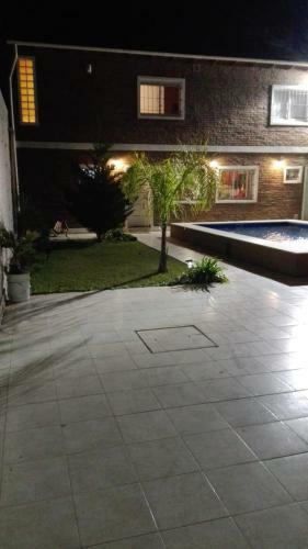Casa Con Pileta En Roldan