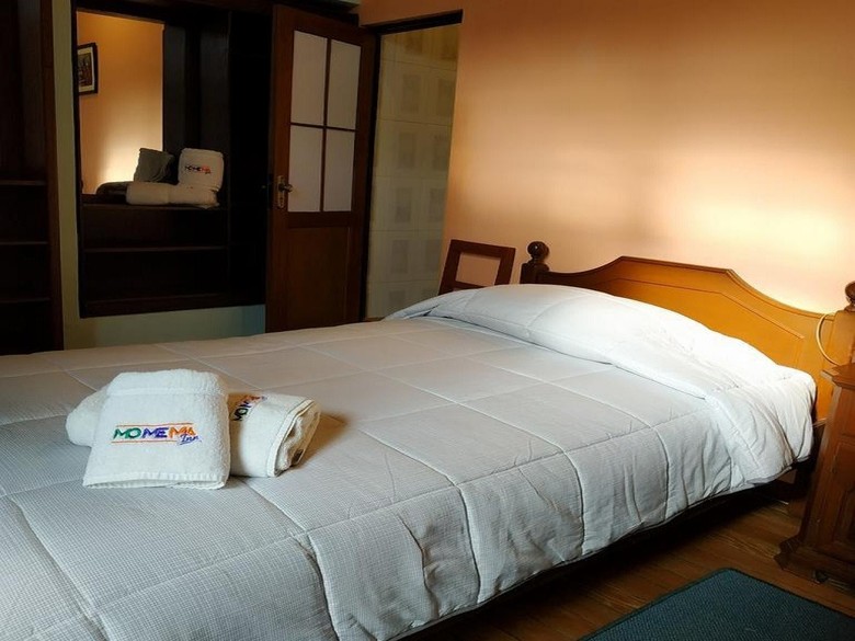 Hotel Momema Inn