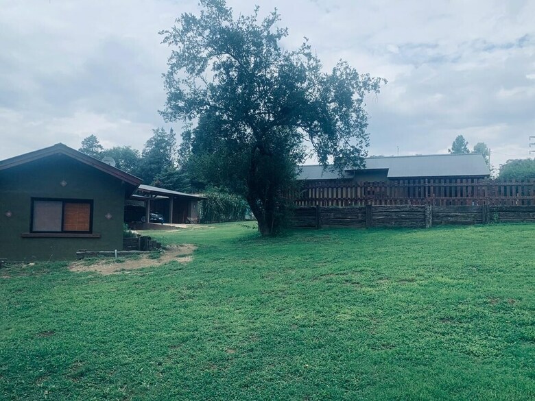 Hostal Caba�as Kangar�