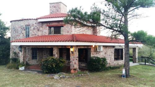 Refugio De Piedra