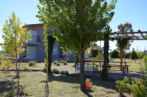 Lodge Caba�as La Emilia Apart