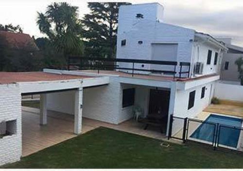 Casa En Carlos Paz, Barrio Costa Azul