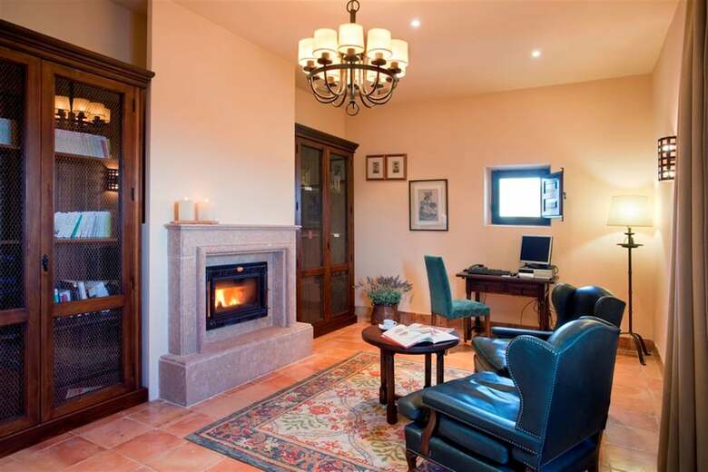 Hotel Parador De Sos Del Rey Cat�lico
