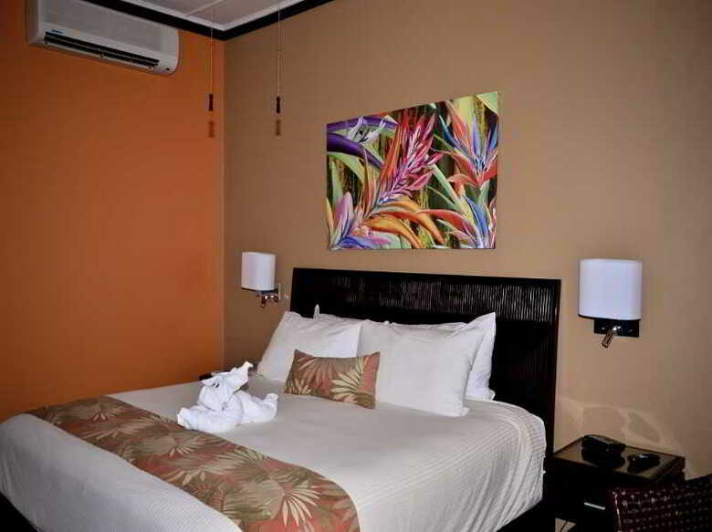 Hotel Flamingo Marina Resort
