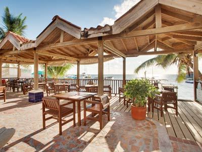 Hotel Sunbreeze Suites