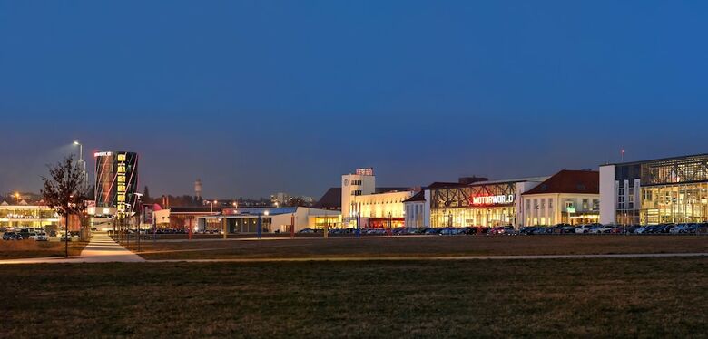 V8 Hotel Classic Motorworld Region Stuttgart