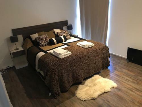 Lodge Casa Moderna En El Bosque Y Monta�a