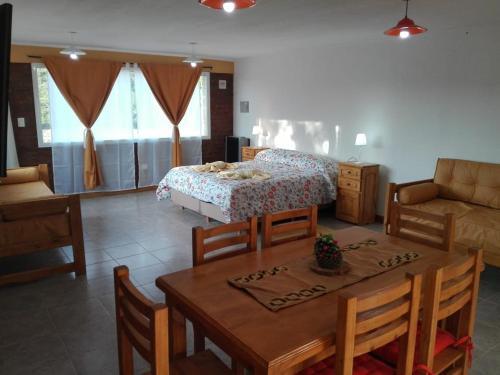 Hostal Aparthotel Pehuenia