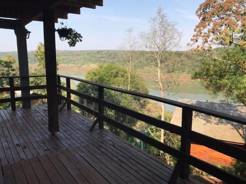 Lodge Arara Azul