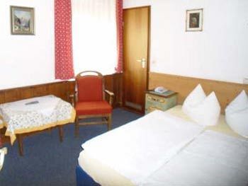 Bed & Breakfast Haus Hohenzollern Hotel-garni