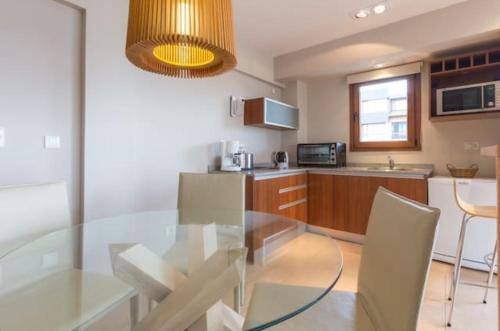 Lakefront One-bedroom Apartment