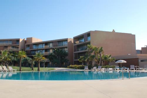 Salgados Apartment Hs