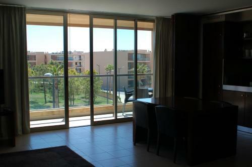 Salgados Apartment Hs