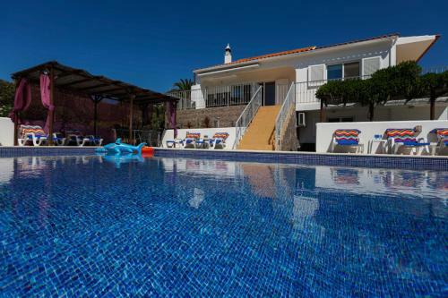 Villa Os Pinheiros