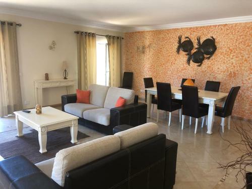 Villa Carisa Suites