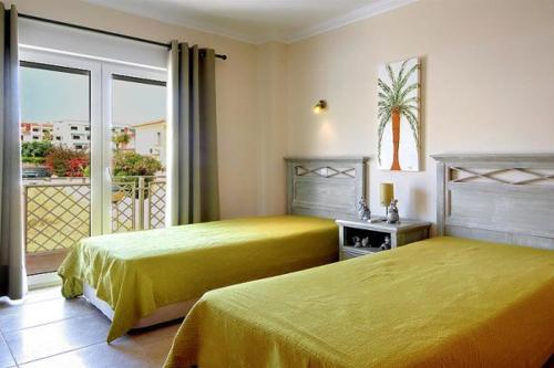 Villa Carisa Suites