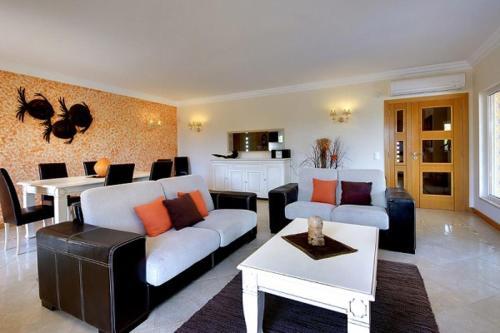 Villa Carisa Suites