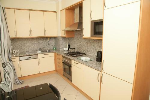 Spacious T1 Apartment With Sea Wiev