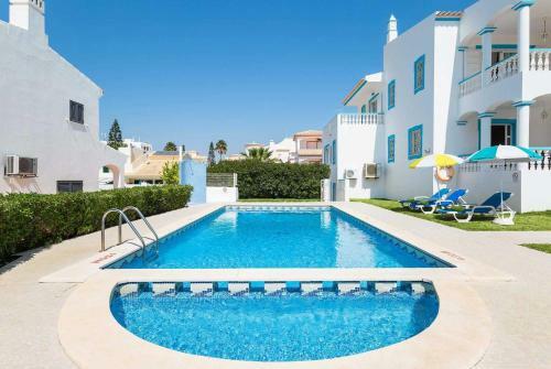 Villa Henriques