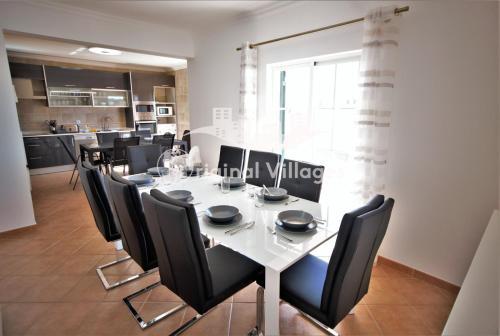 V4 Villa Louren�o