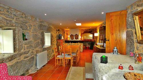 Agroturismo Lagarta Charm Rural House