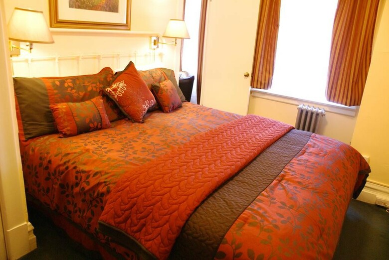 Andrews Hotel