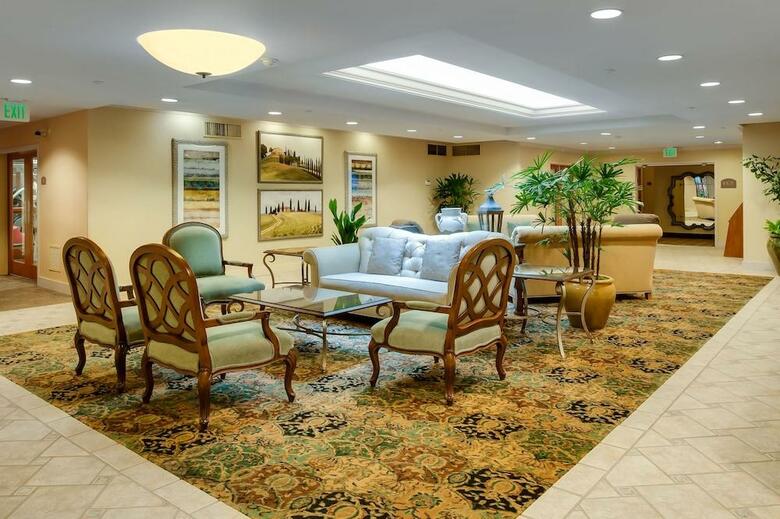 Hotel The Mediterranean Inn