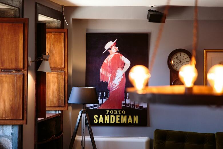 The House Of Sandeman - Hostel & Suites