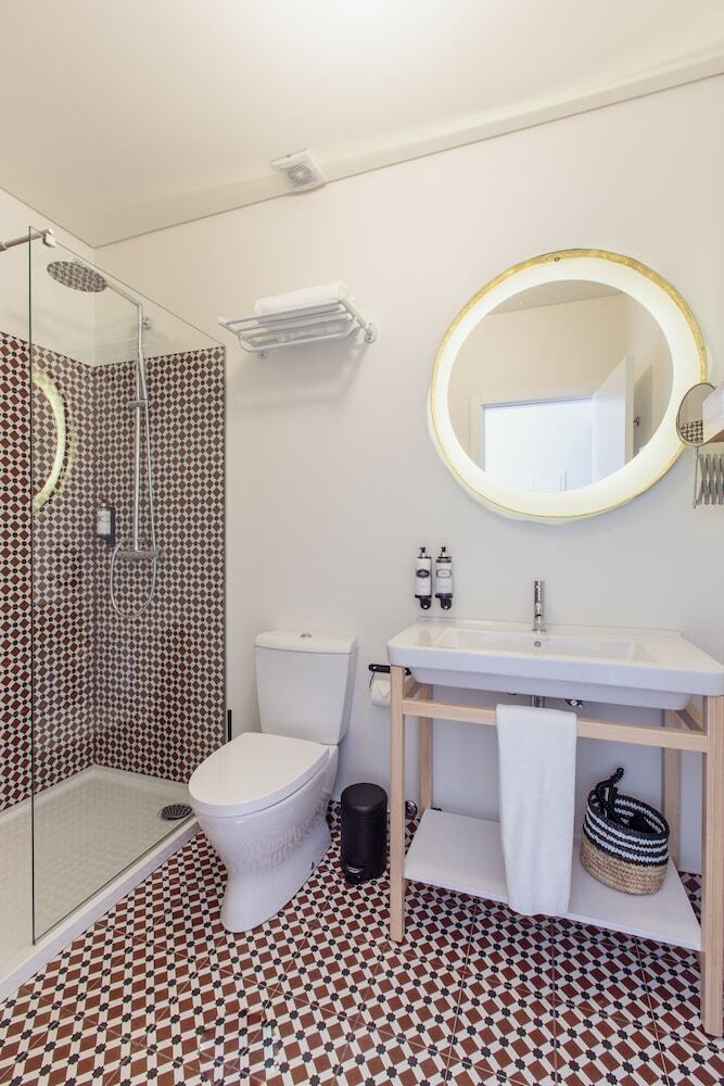 The House Of Sandeman - Hostel & Suites