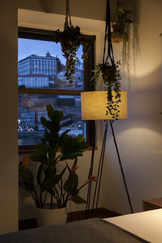 The House Of Sandeman - Hostel & Suites