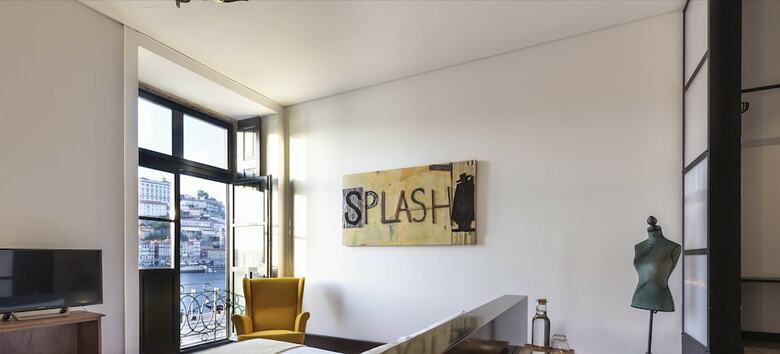 The House Of Sandeman - Hostel & Suites