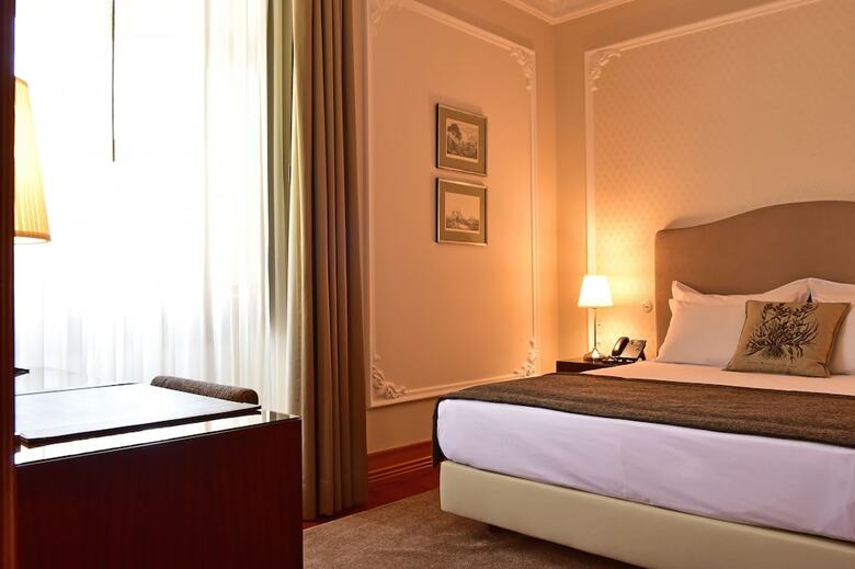 Hostal The Biester Charm House