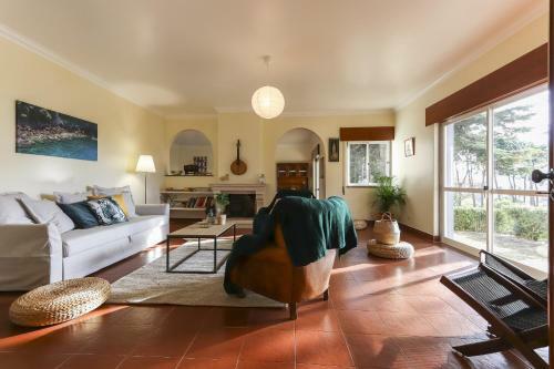 Sintra Villa With Pool By Homing