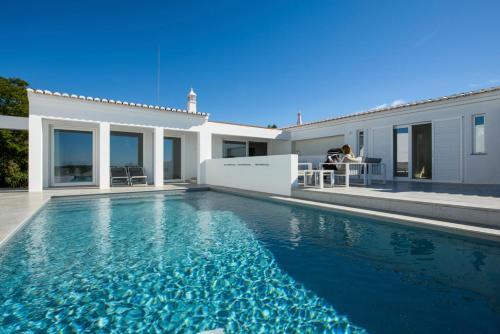 Porches Villa Sleeps 10 Pool Air Con Wifi