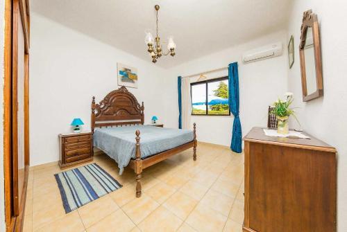 Porches Villa Sleeps 6 Air Con Wifi