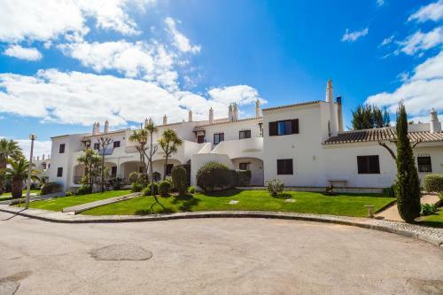 Altogolfe 2 Bedroom Apartment